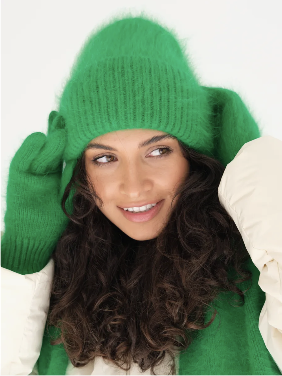 Шапка из ангоры от Volokno