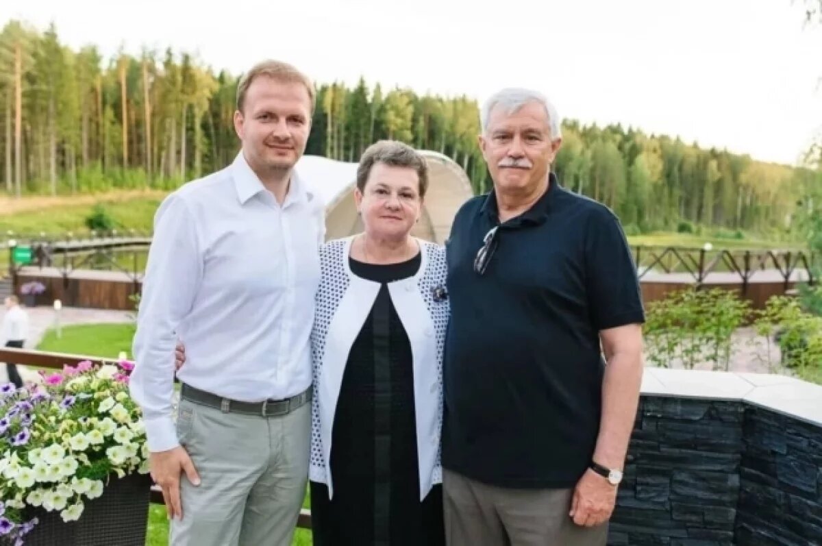    Говырин поздравил экс-губернатора Владимирской области Орлову с медалью