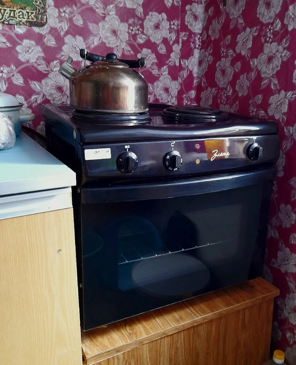 Мой чайник устал кипеть, он практически не успевает остывать...
