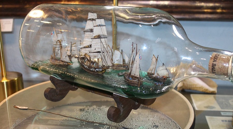 Выставка «Корабли в бутылках» // Фото со страницы ВКонтакте феодосийского музея рыбы и рыболовства