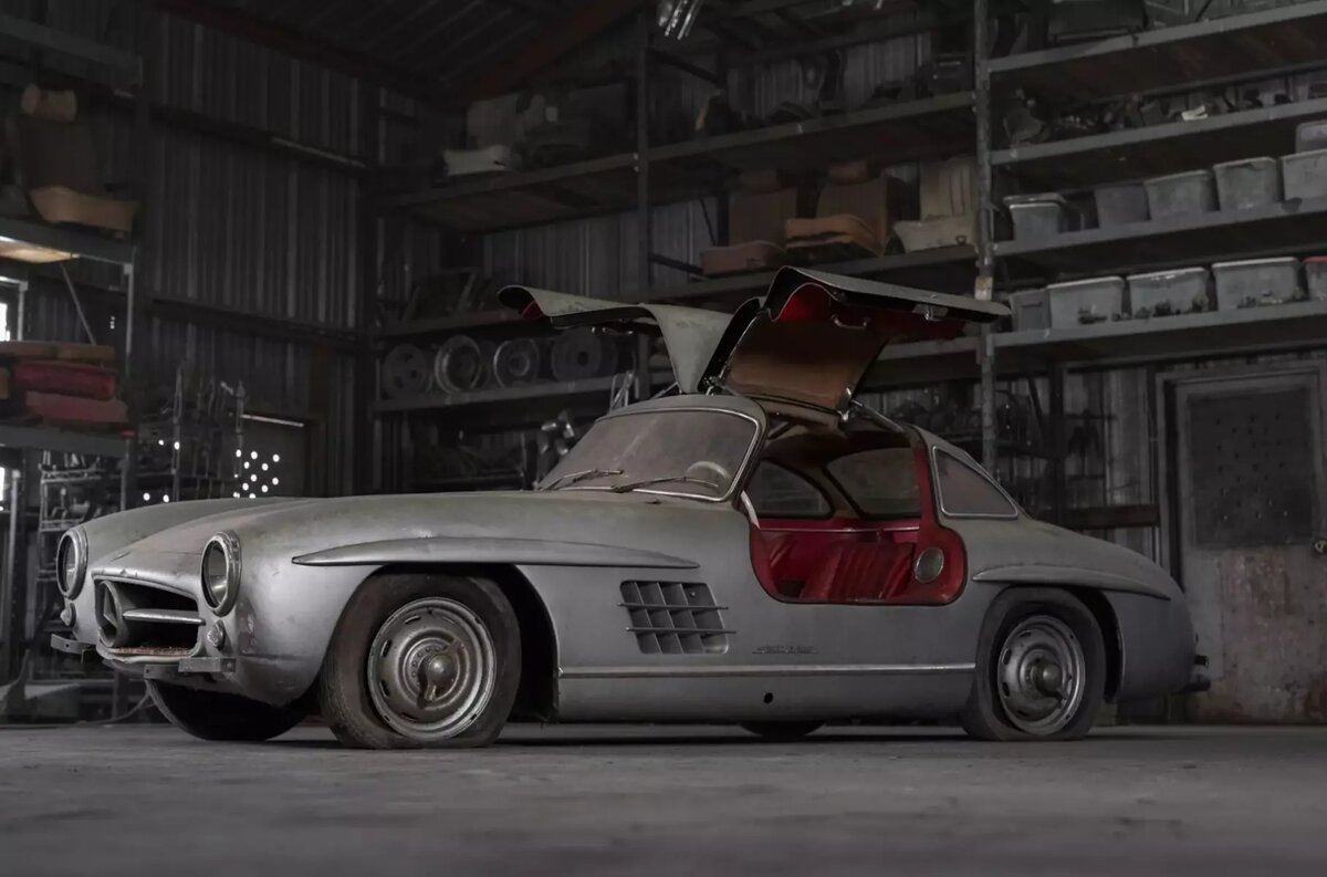 Mercedes-Benz 300 SL Gullwing 1956 года© RM Sotheby's