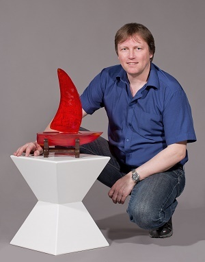 Павел Хавелка с одной из своих работ.