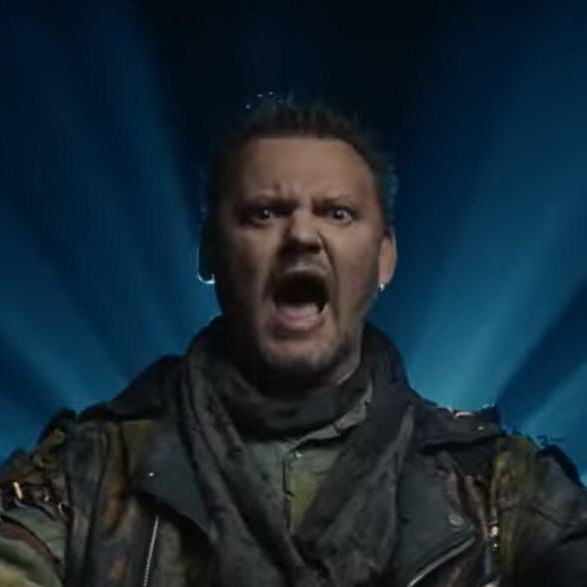     КняZz победил голод и чуму в клипе «Сталкер»