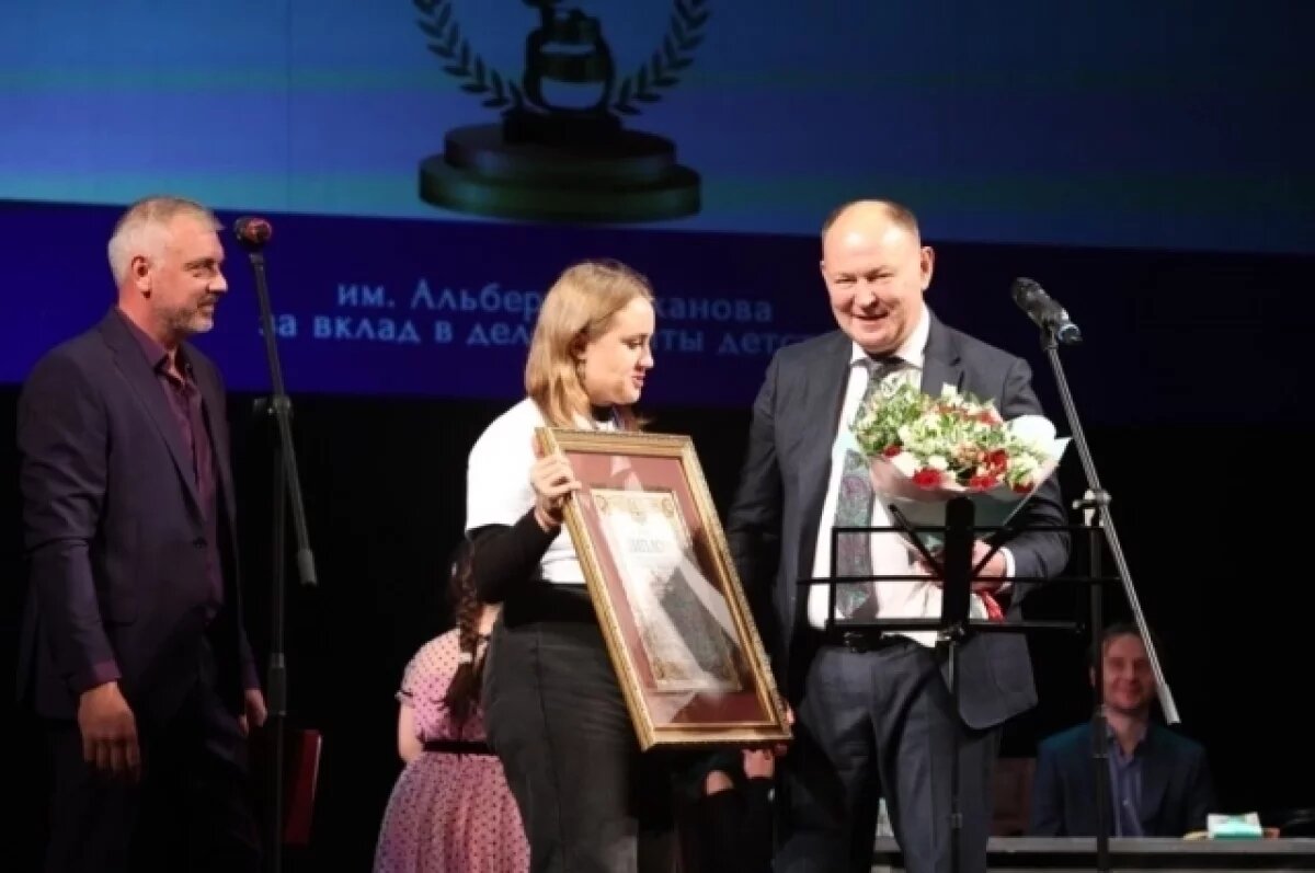    Доктор Козлов получил престижнейшую премию имени Альберта Лиханова.