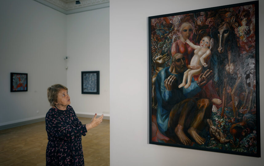    Искусствоведы рассказывают в фильме, в чем уникальность творчества Филоновакадр из фильма "Филонов"