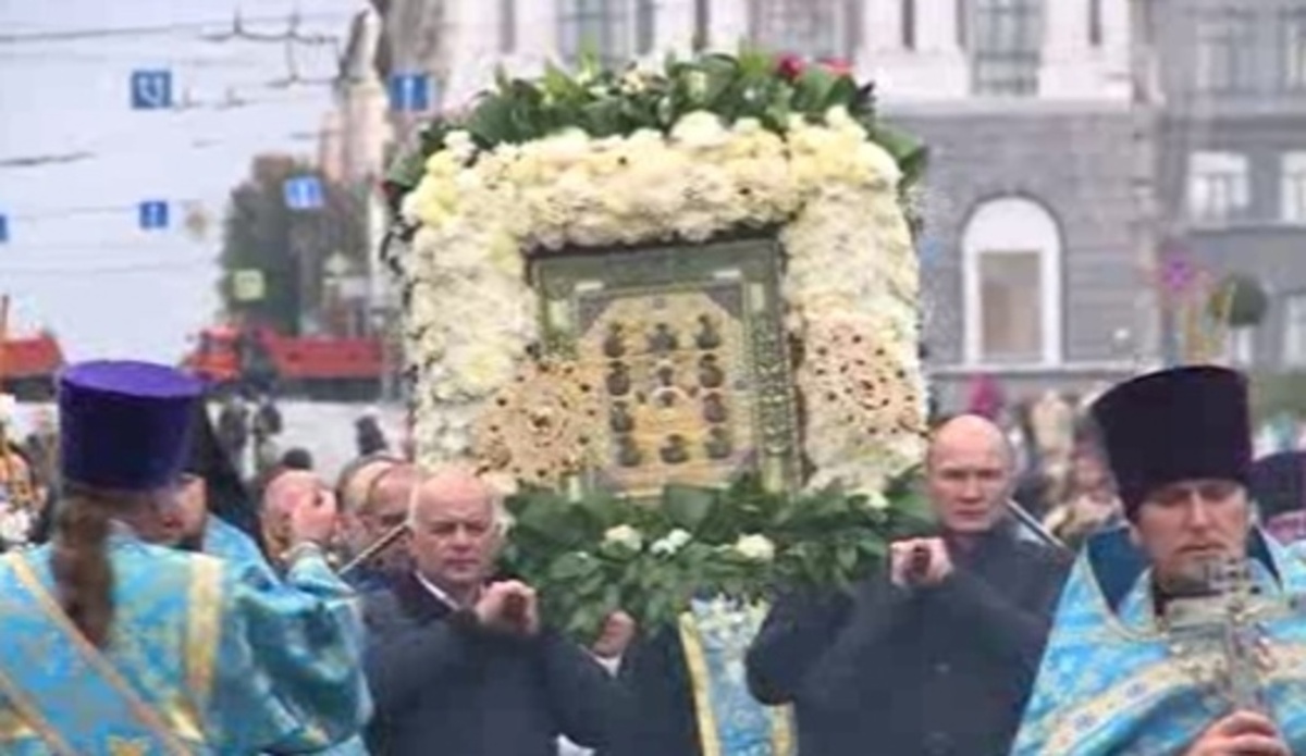    Сегодня на публичных слушаниях решали судьбу Дня города Курска