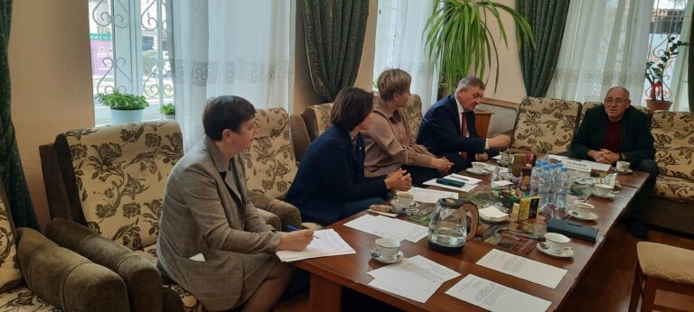    В Общественной палате Оренбургской области обсудили роль литературных деятелей в патриотическом воспитании молодежи Кристина Просвиркина