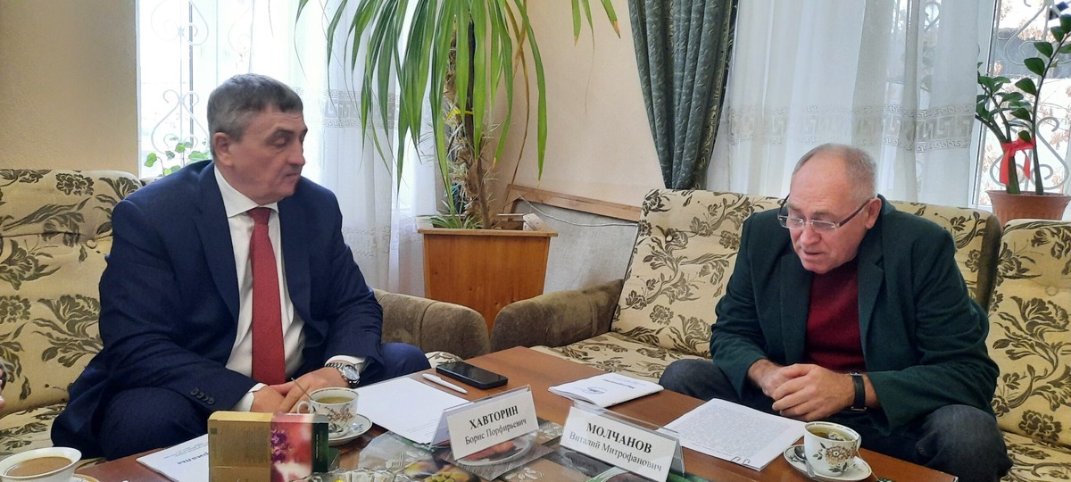    В Общественной палате Оренбургской области обсудили роль литературных деятелей в патриотическом воспитании молодежи Кристина Просвиркина