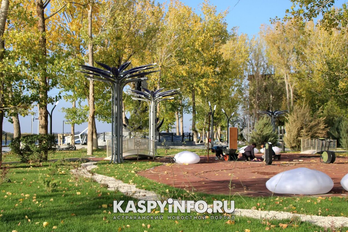 Вот такие симпатичные скамейки-валуны будут оснащены подзарядкой для гаджетов.