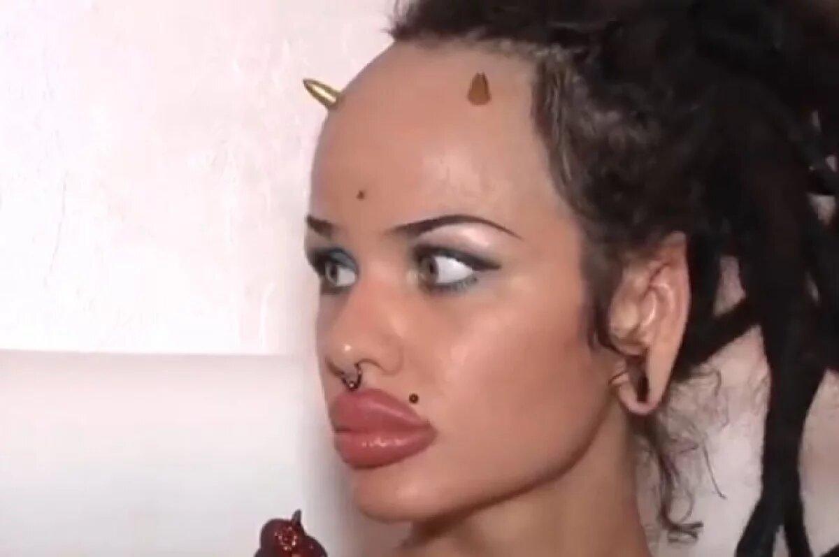    Пропавшую в Сочи блогершу Кристину Рэй опознали по татуировкам