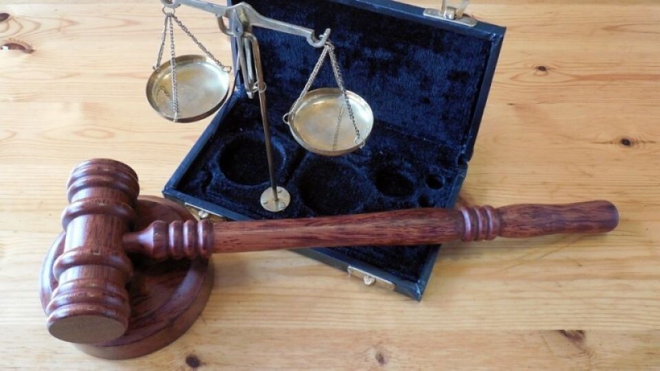    Суд. Приговор. Арест.. Источник: pixabay.com