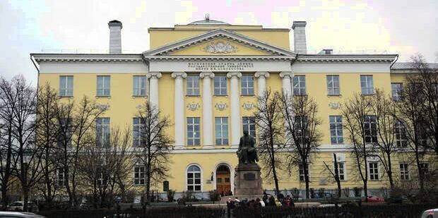 Тепляковы считают, что администрация МГУ предвзято отнеслась к Алисе