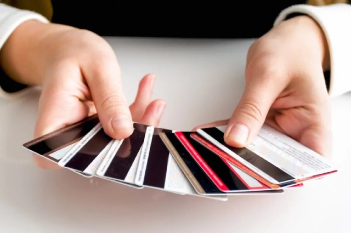    Верховный суд РФ запретил банкам односторонний ввод комиссии