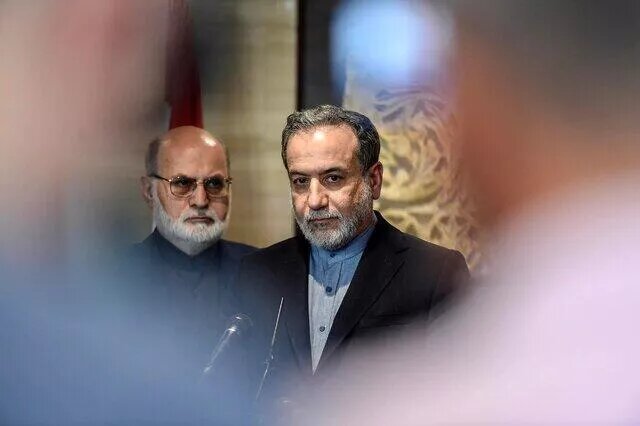 © Photo : press office of IRNA 