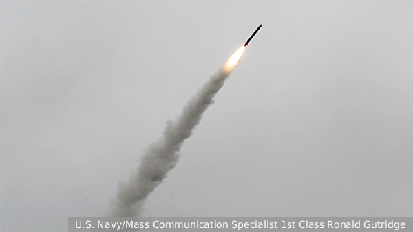     Фото: U.S. Navy/Mass Communication Specialist 1st Class Ronald Gutridge   
 Текст: Валерия Городецкая