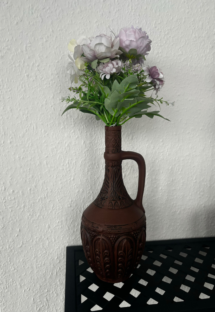 А из бутылки получилась ваза😊