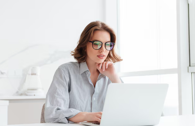 т банк не открывается