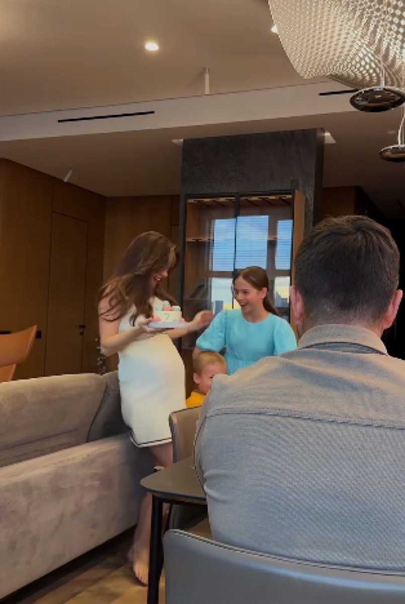 Саша Гозиас с дочкой Софией и сыном Михаилом. Фото: соцсети