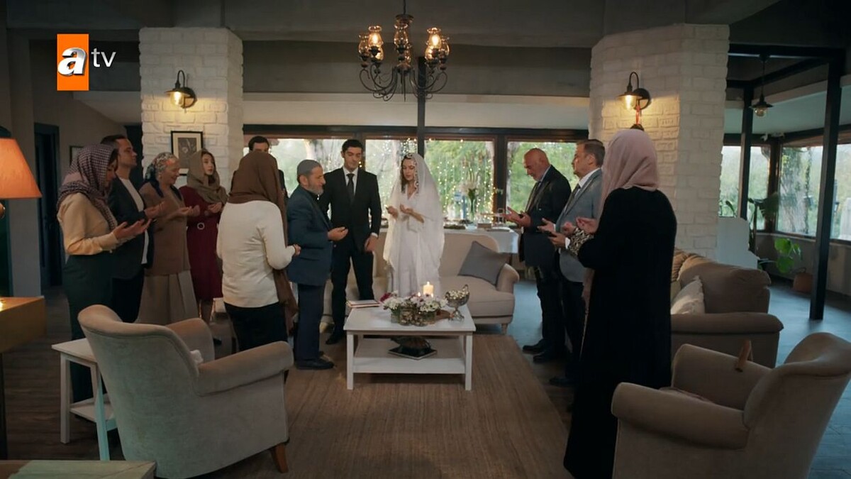 Кадр из сериала «Ночная сказка», Турция, 2024 год