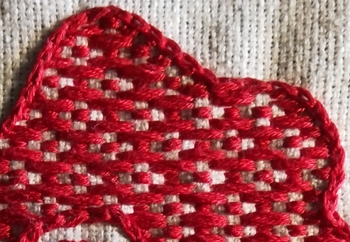 Этот орнамент названия в традиции не имеет, но я называю его катушка с дробнушкой по принципу похожести образа. Работа автора