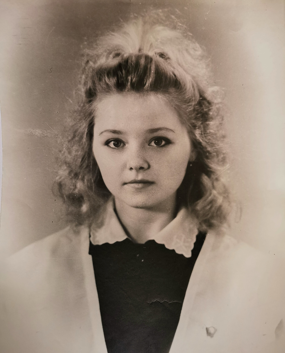 Жанна Швыдкая, член ВЛКСМ, 1989