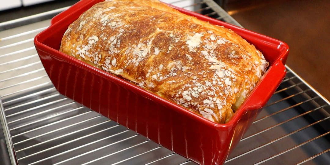 Зачем при выпечке хлеба накрывать форму крышкой, почему нужно печь хлеб при высокой температуре - отвечаю на ваши воросы