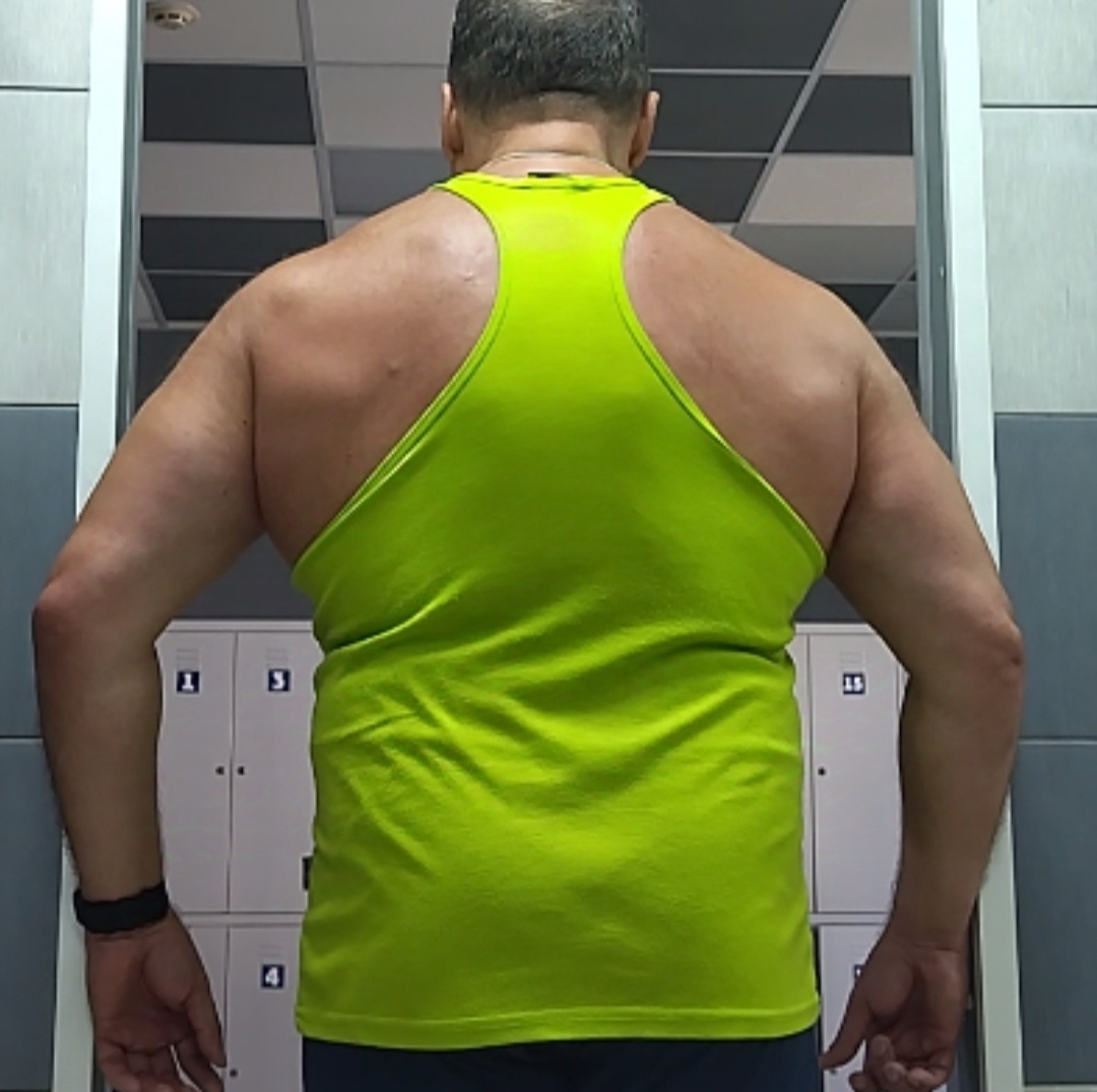 Спина у автора явно не железобетонная, но для поддержки позвоночника сойдёт. 