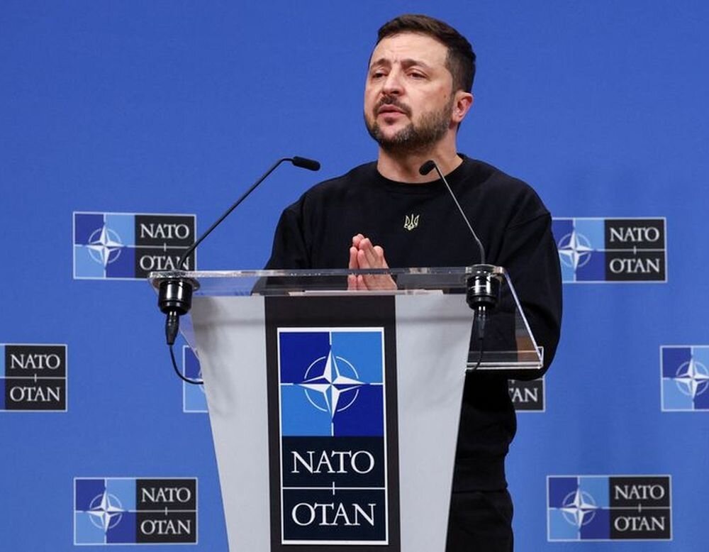 Бывший украинский президент просит ракеты и в НАТО. Источник: yahoo.com.