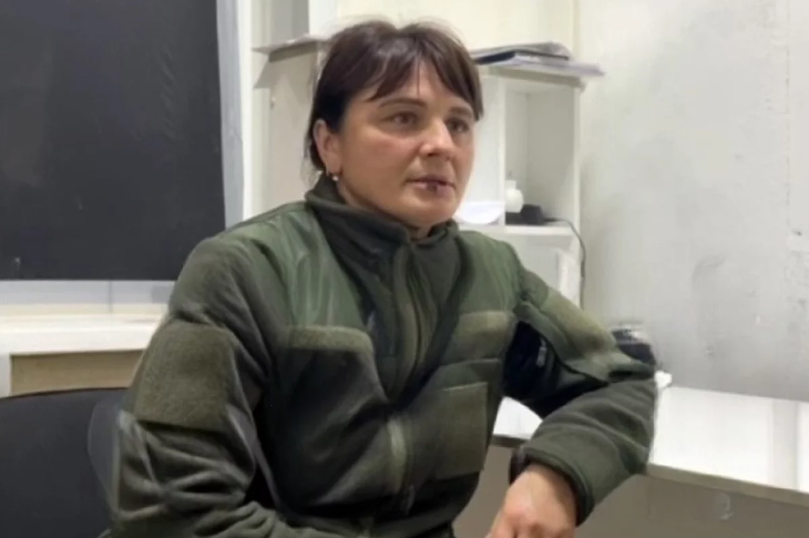 Пулеметчица сложила оружие. Скрин с сайта АиФ.