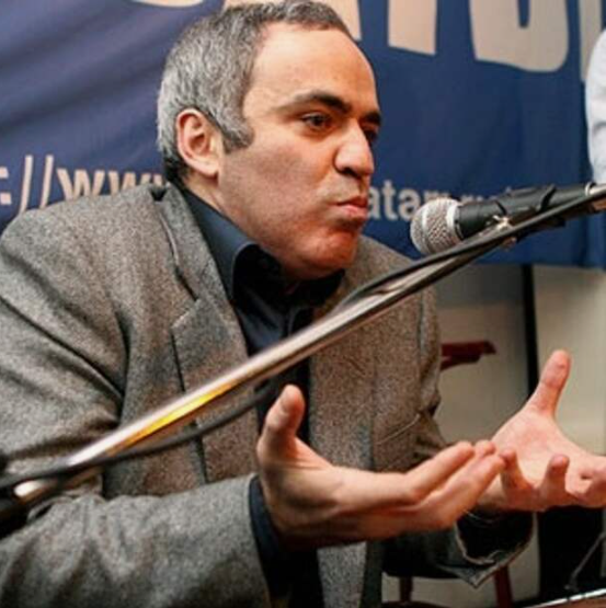 Гарри Каспаров утверждал, что сочинская Олимпиада станет катастрофой для страны.