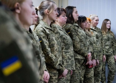    Кабмин предусмотрительно подготовился к мобилизации женщин в ВСУ
