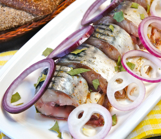 Этот способ засолки скумбрии не подведёт даже новичка!