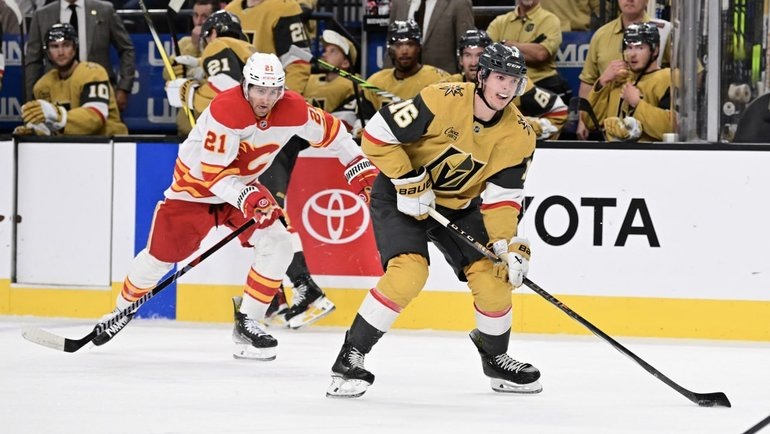    Павел Дорофеев (справа).Candice Ward-Imagn Images USA Today Sports