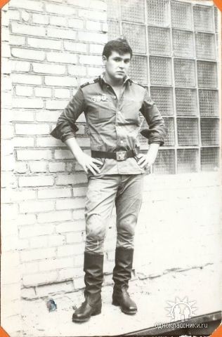 Ещё один классический Дед Советской Армии - Андрей Артёменко...