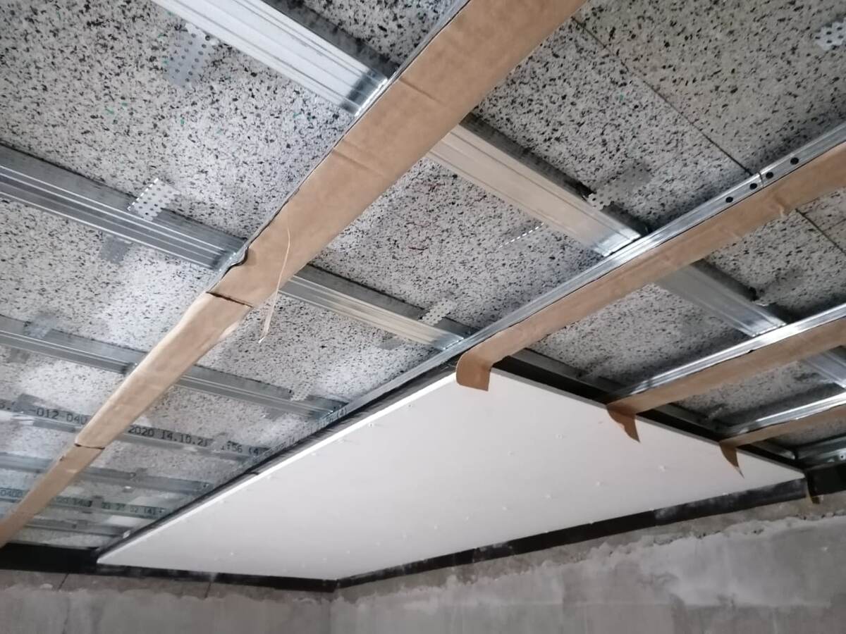 Звукоизоляционный потолок на основе материалов Dinbarrier