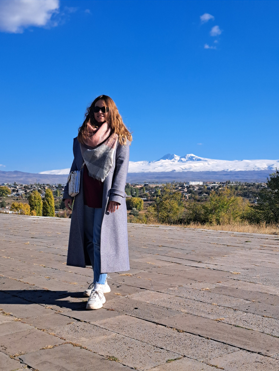 Фото автора канала из путешествия в Армению. Город Гюмри, вид на гору Арагац