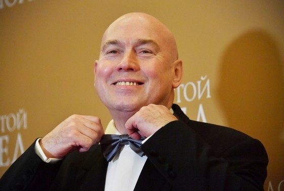    Виктор Сухоруков