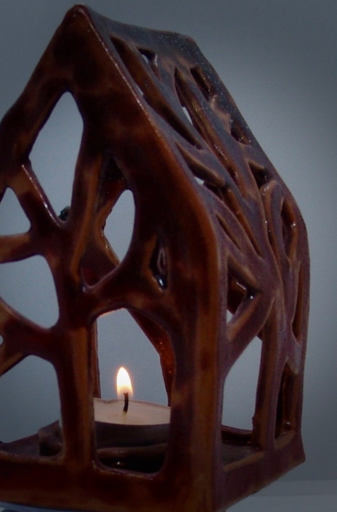 Керамический подсвечник-домик. Автор Наталья Давыдова