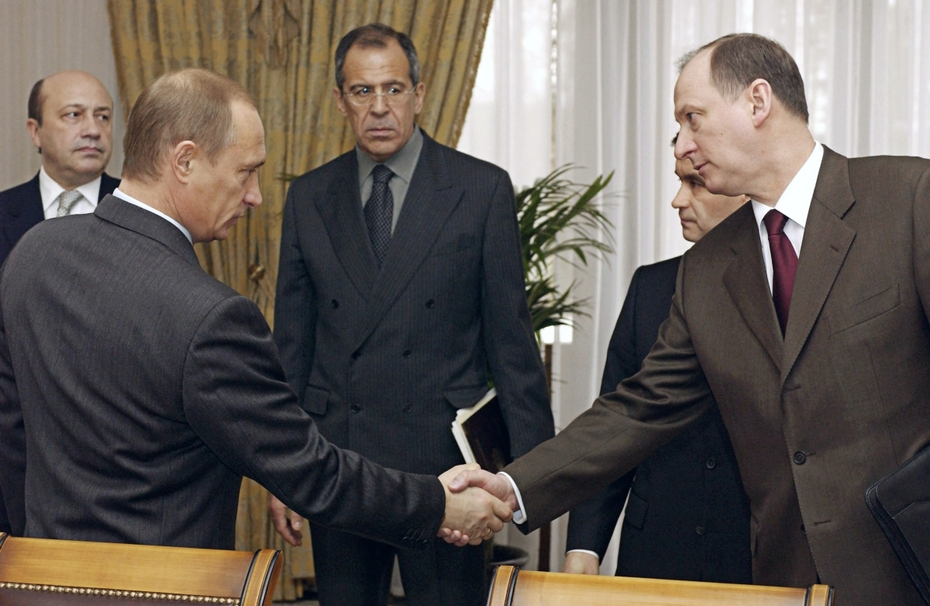 Лавров в 2004 г.