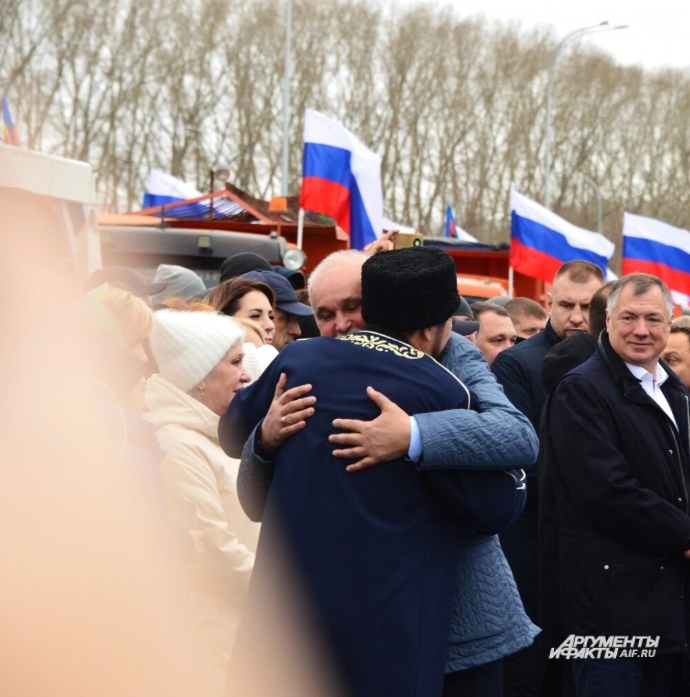    Цивилев, очевидно, был рад оказаться в Кузбассе и увидеть старых знакомых. Фото:  АиФ/ Анна Городкова