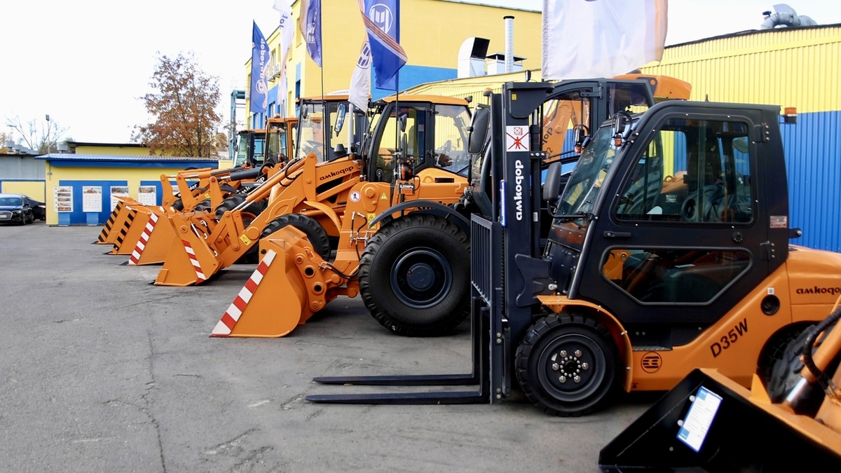 Белорусская компания разработает для Сахалина уникальные образцы коммунальной техники на газомоторном топливе / Фото: правительство Сахалинской области