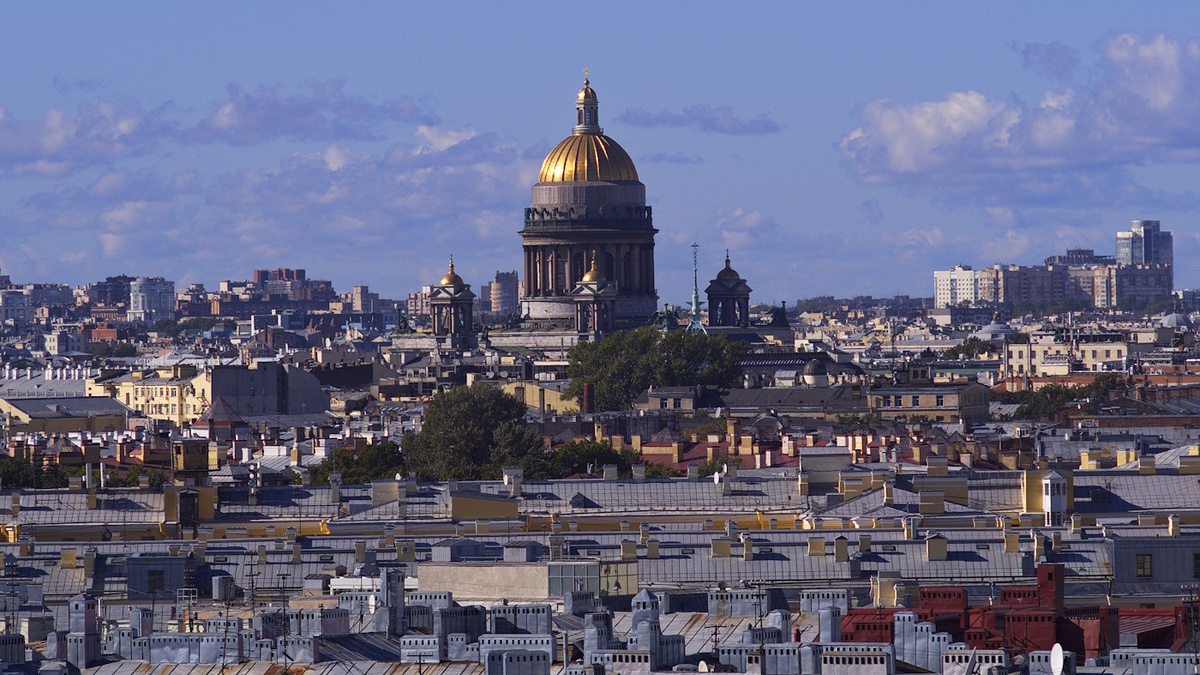 Вид на Исаакиевский собор с колокольни Владимирского собора