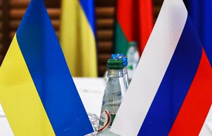    Взаимные удары прекратятся? Россия и Украина ведут переговоры, утверждает FT