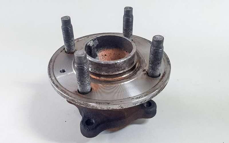    Ступицы фирмы ILJIN обошлись в 5400 рублей за штуку.