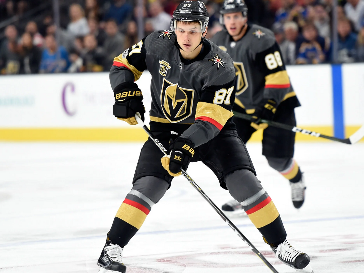    Хоккеист Вадим Шипачев в составе "Вегас Голден Найтс"© Фото : nhl.com/goldenknights