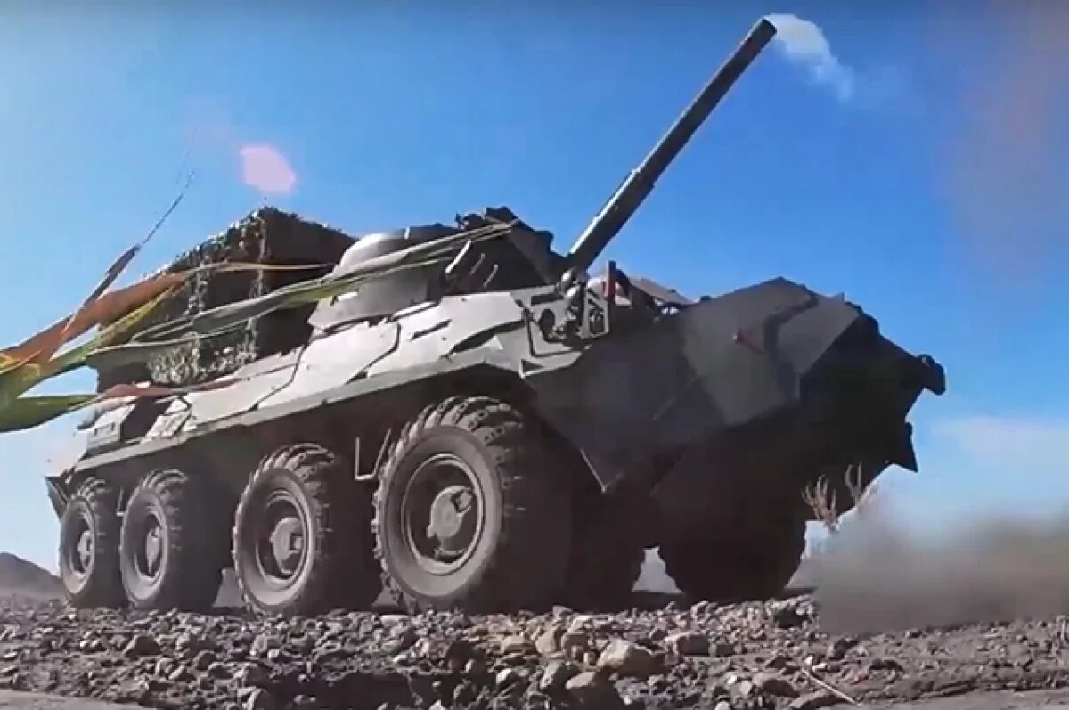    ВС РФ взяли несколько опорников на востоке от Курахова, выбив при этом «зубы дракона» — противотанковые заграждения.