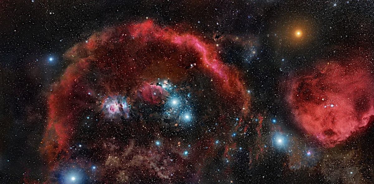 Созвездие Ориона, вверху справа – красный супергигант Бетельгейзе. © CC BY-SA 3.0/Rogelio Bernal Andreo