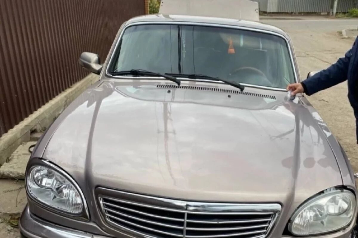    Астраханец на «Волге» устроил дрифт на дороге