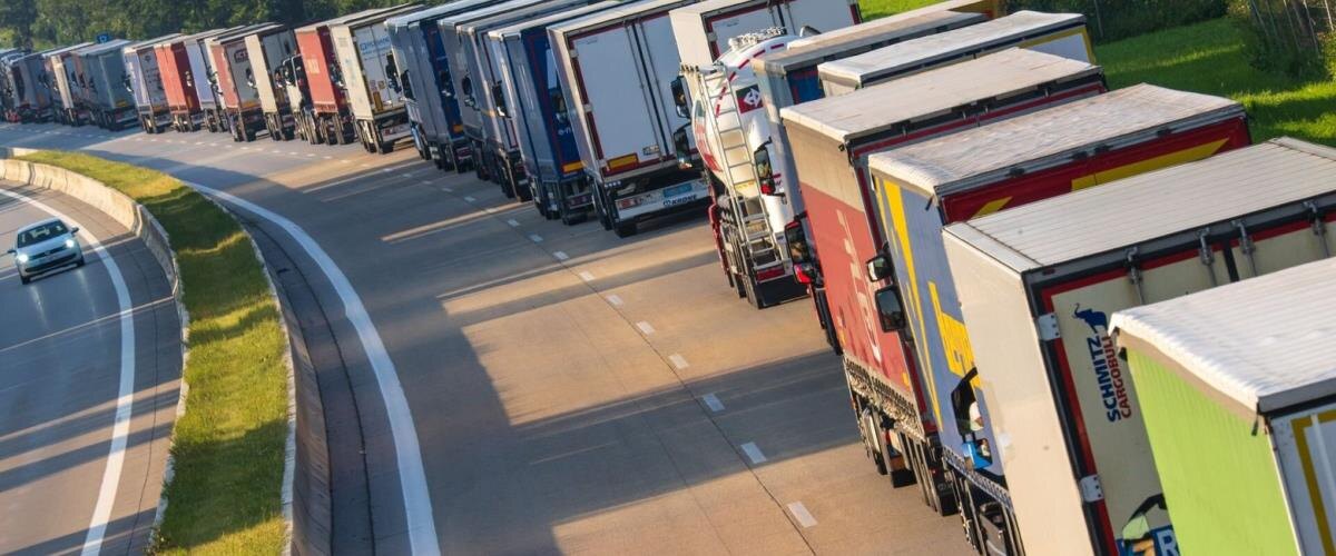 ОЧЕРЕДИ ФУР СОКРАТИЛИСЬ НА БЕЛОРУССКОЙ ГРАНИЦЕ