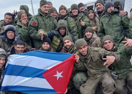    Военкор Харькова: освобождать ДНР помогают добровольцы с Кубы